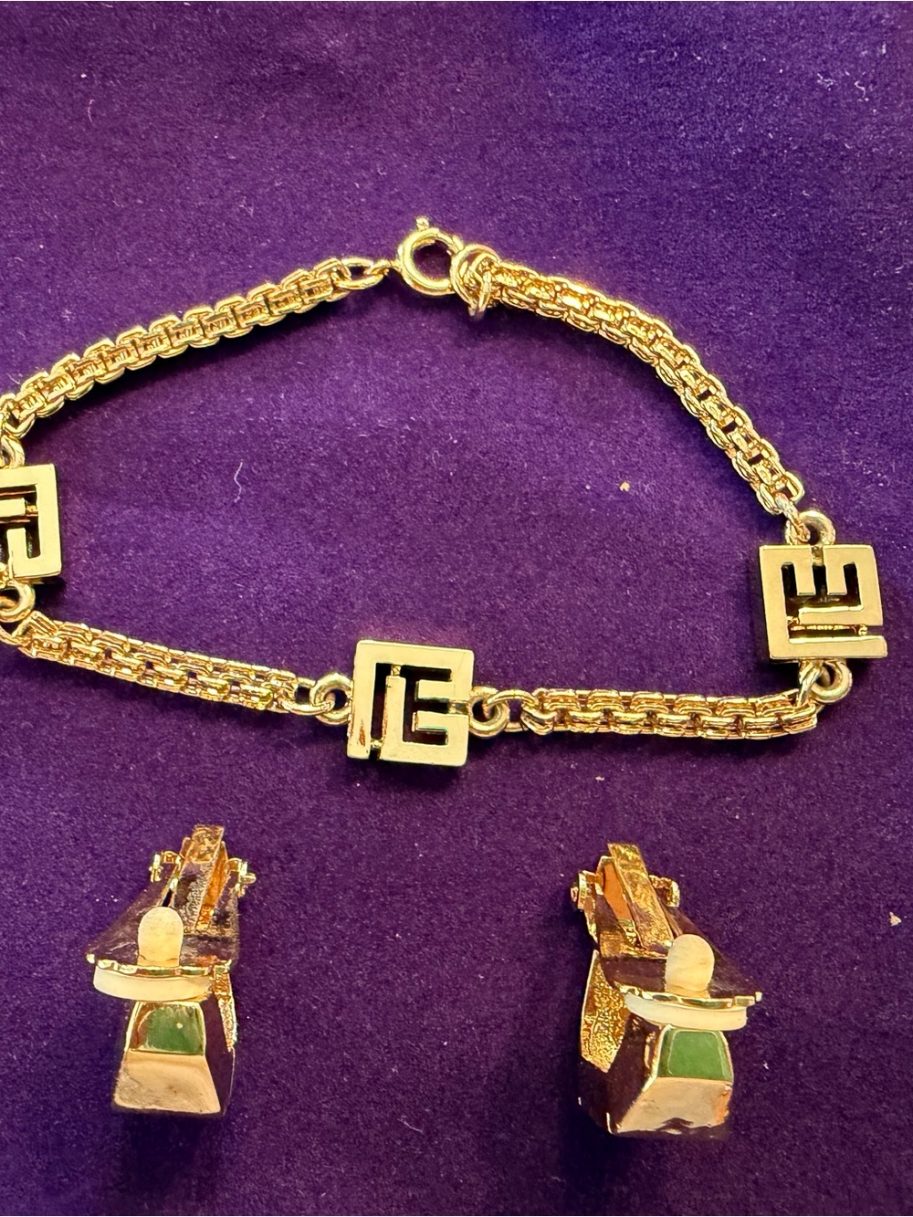 Vintage Gold-Tone Geometric Greek Key Bracelet and Clip-On Earrings Set